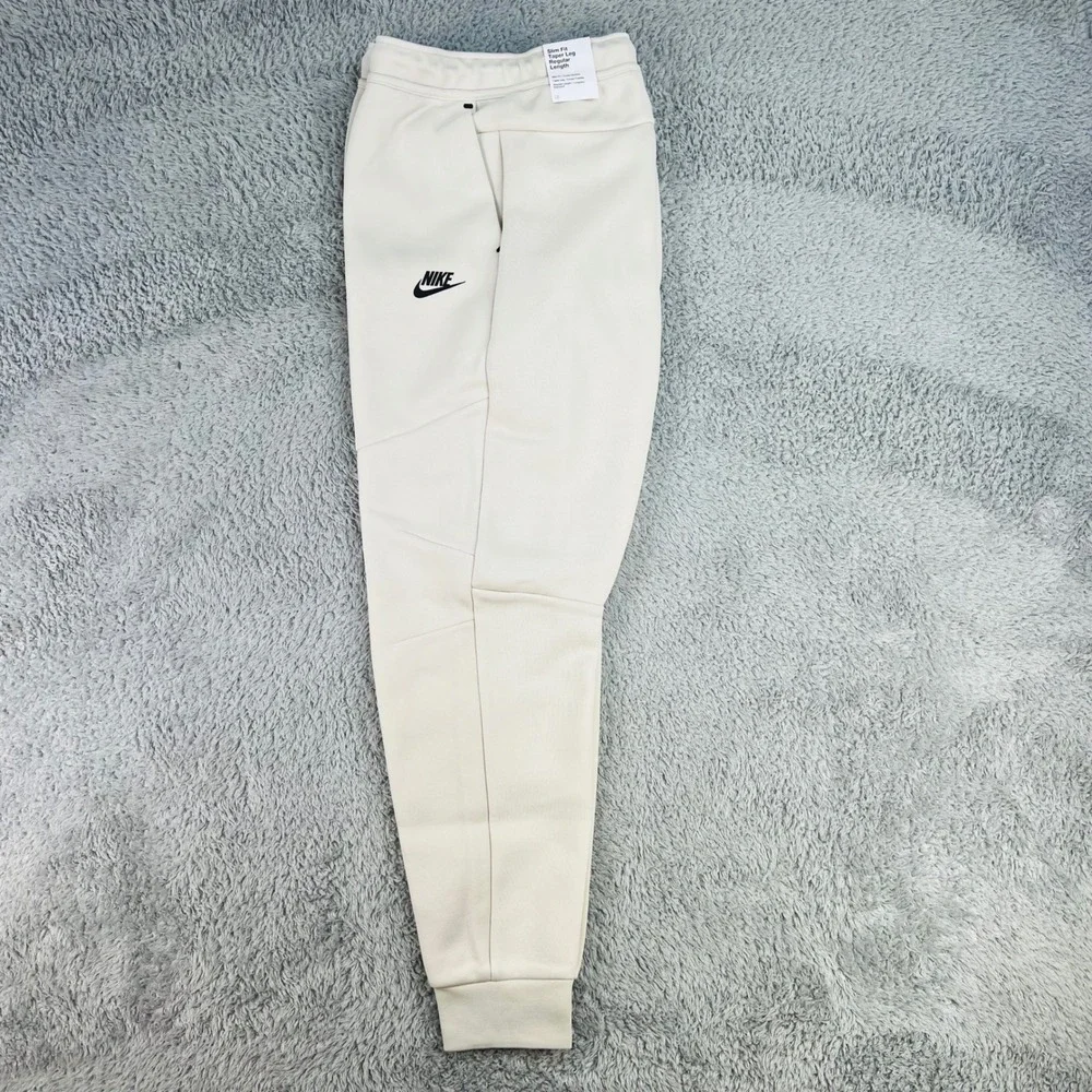 Nike Tech Fleece Joggers Mens Large Cream Beige Slim Tapered Gym NWT‎ Athleisure